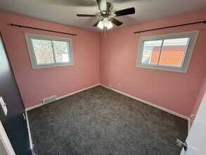 15438 Meigs Blvd in Brook Park, OH - Foto de edificio - Building Photo