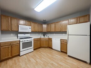 1431 Adams St in Ottawa, IL - Foto de edificio - Building Photo