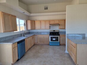 8513 Walpole Ave in California City, CA - Building Photo - Building Photo