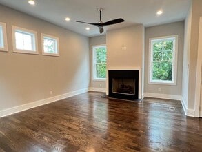 1819 Huntington Hills Ln NW in Atlanta, GA - Building Photo - Building Photo