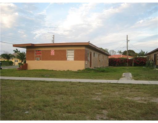 1123 Krome Ter in Homestead, FL - Building Photo - Building Photo