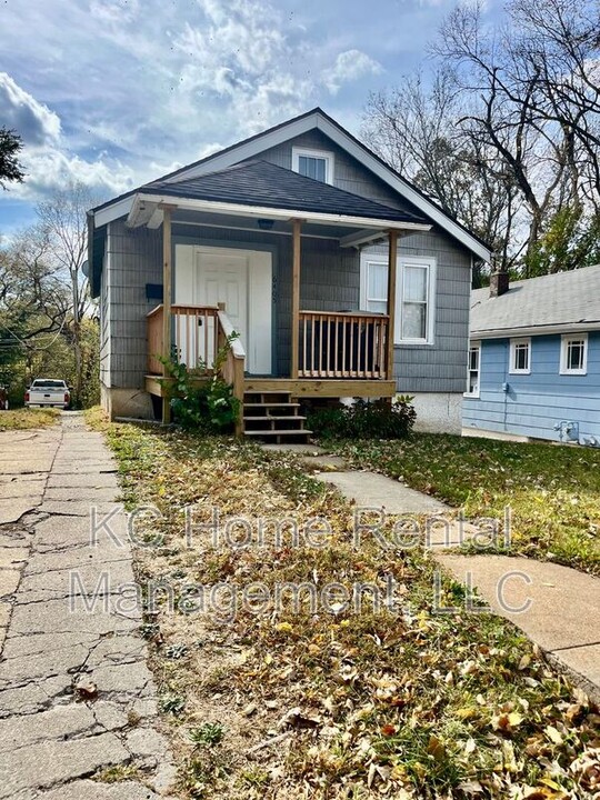 6405 E 8 St in Kansas City, MO - Foto de edificio