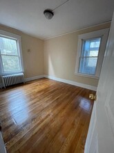 281 poplar St in Waterbury, CT - Foto de edificio - Building Photo