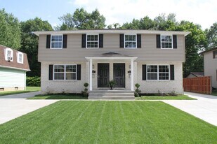 87 Marine Dr in Buffalo, NY - Building Photo