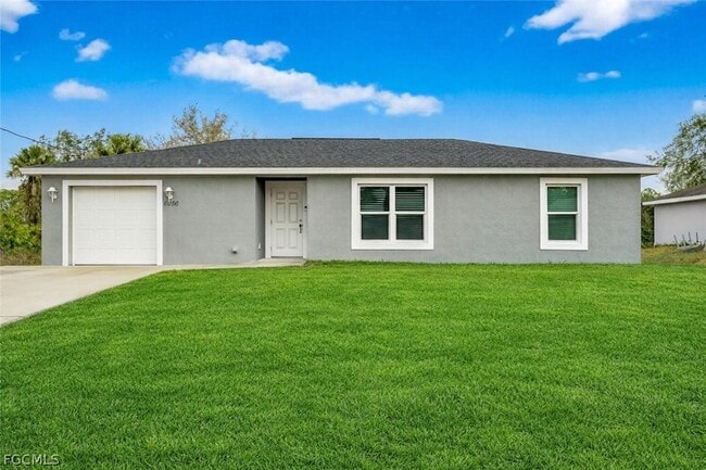 6056 Pecan Cir in La Belle, FL - Building Photo - Building Photo
