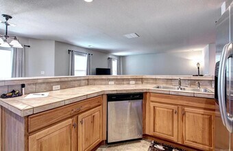 5762 Raleigh Cir in Castle Rock, CO - Building Photo - Building Photo