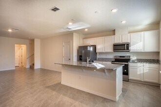 13453 Sagestone Dr in Winter Garden, FL - Building Photo - Building Photo