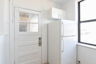 2334.5 N Spaulding Ave in Chicago, IL - Building Photo - Building Photo