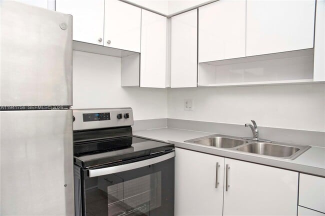 2206 Fillmore St in Hollywood, FL - Building Photo - Building Photo