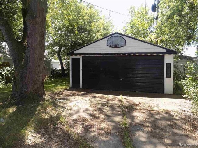 12756 Prospect Ave in Warren, MI - Building Photo - Building Photo