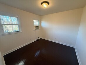 1520 Effingham Rd in Charlotte, NC - Building Photo - Building Photo