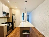 102 Rogers Ave in Brooklyn, NY - Building Photo - Building Photo