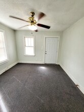 1007 S Main St, Unit A in Big Spring, TX - Building Photo - Building Photo