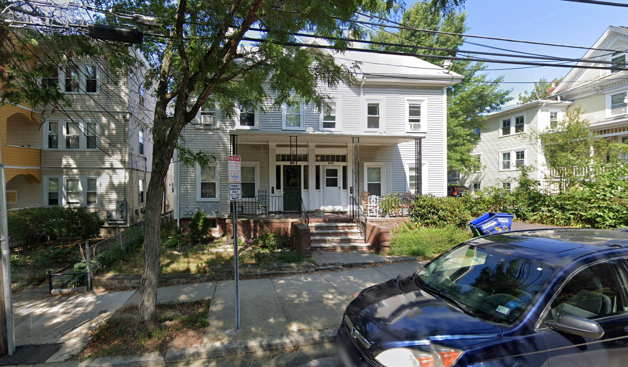 28A Cherry St, Unit 2 in Somerville, MA - Building Photo