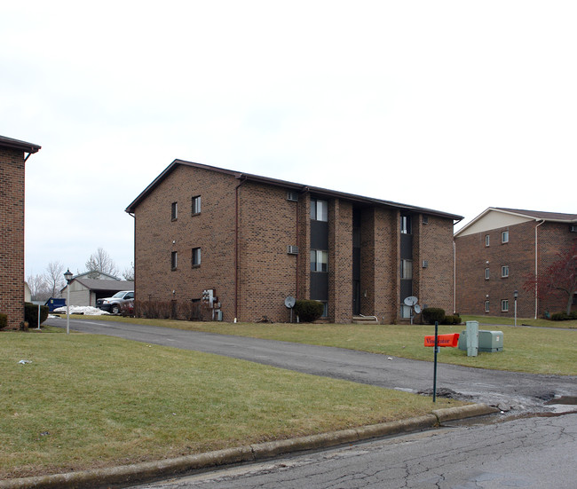 31 Carter Cir in Youngstown, OH - Foto de edificio - Building Photo