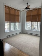 8 Grove St in Dover, NH - Building Photo - Building Photo