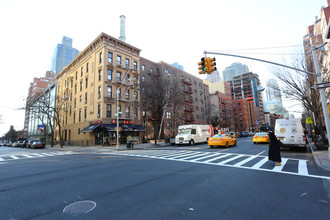 1420 York Ave in New York, NY - Building Photo - Building Photo