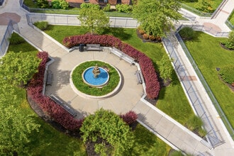 Wavecrest Gardens in Far Rockaway, NY - Foto de edificio - Building Photo
