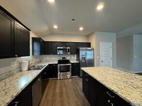 109 Old Shell Rd in Meridianville, AL - Building Photo - Building Photo