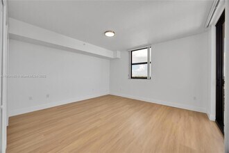 2301 SW 27th Ave, Unit 603 in Miami, FL - Building Photo - Building Photo