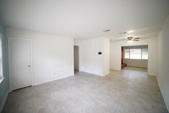 2317 Tupelo Terrace in Tallahassee, FL - Building Photo - Building Photo