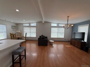 112 Scott St in Monroe, NY - Building Photo - Building Photo