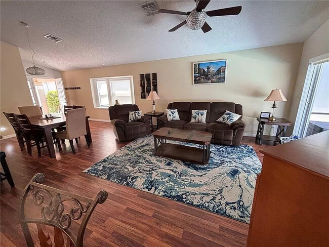 8457 Secret Key Cove in Kissimmee, FL - Building Photo - Building Photo