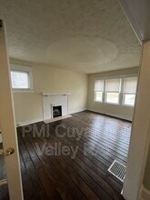 555 Brittain Rd in Akron, OH - Building Photo - Building Photo