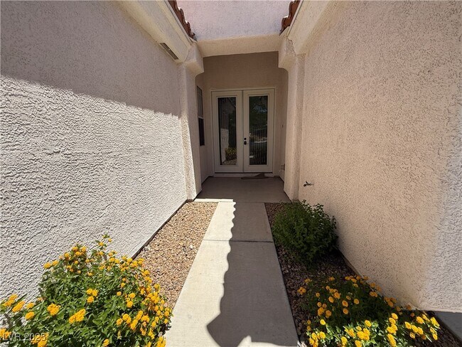 1066 Otto Ridge Ct in Henderson, NV - Building Photo - Building Photo