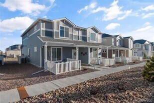 5784 Dakan Lp in Colorado Springs, CO - Building Photo