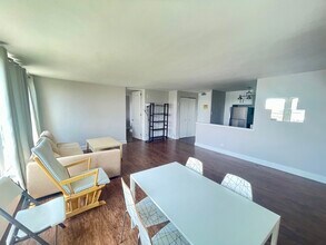 1450 E 55th Pl in Chicago, IL - Building Photo - Building Photo