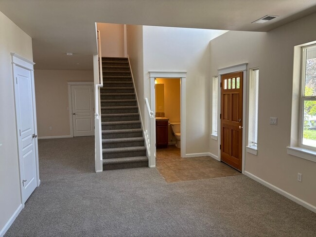 61115 Kepler St in Bend, OR - Building Photo - Building Photo