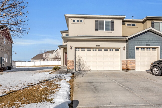 property at 3234 W Desert Lily Dr