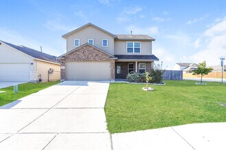 13544 Boothe Grv in San Antonio, TX - Building Photo - Building Photo