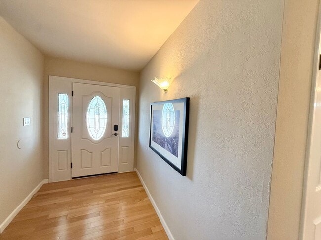 4460 W Pine Haven Dr in Tracy, CA - Building Photo - Building Photo