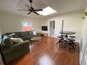 1027 Chino St in Santa Barbara, CA - Building Photo - Building Photo