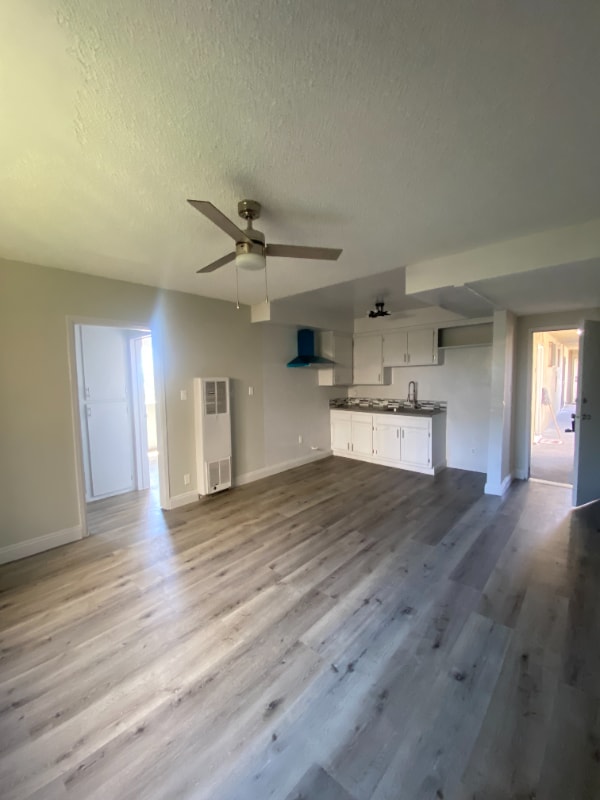 3800 W 27th St in Los Angeles, CA - Building Photo - Building Photo