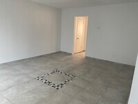 13939 Oxnard St, Unit 10 - 6