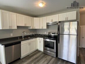 4832 S L St, Unit 1 in Tacoma, WA - Foto de edificio - Building Photo