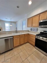 11449 Parkersburg Ave in Las Vegas, NV - Building Photo - Building Photo