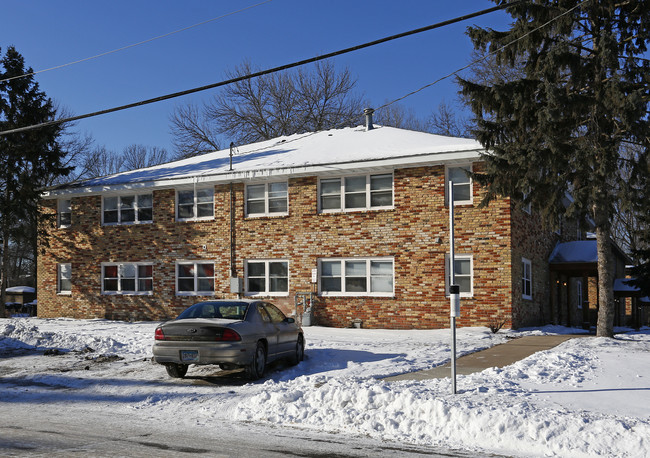 MV Apartments in Mounds View, MN - Building Photo - Building Photo