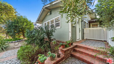 14258 Hamlin St in Los Angeles, CA - Building Photo - Building Photo