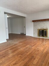 4012 W 75th St in Prairie Village, KS - Building Photo - Building Photo