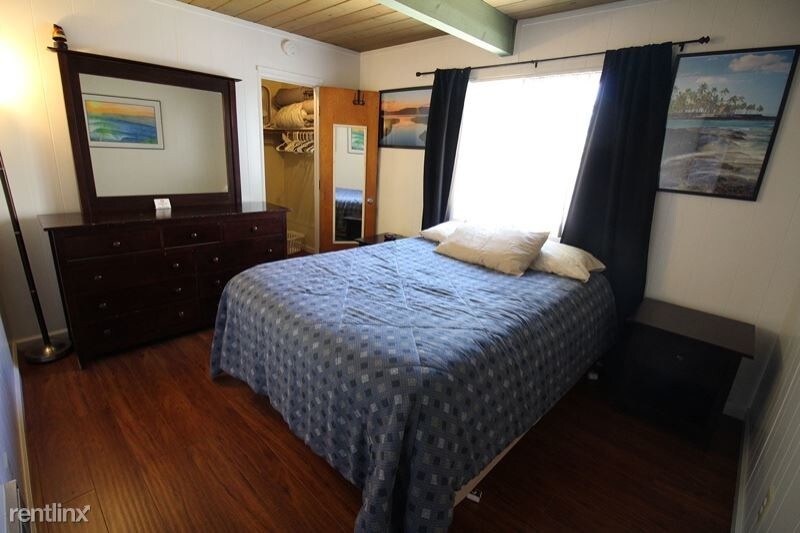 1812 Hornblend St-Unit -#F in San Diego, CA - Building Photo