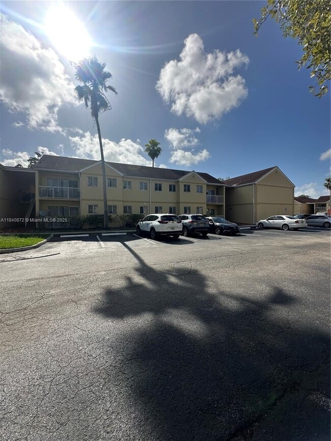13810 SW 112th St in Miami, FL - Building Photo - Building Photo