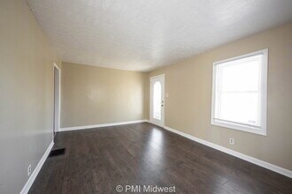 4565 Brookville Rd in Indianapolis, IN - Building Photo - Building Photo