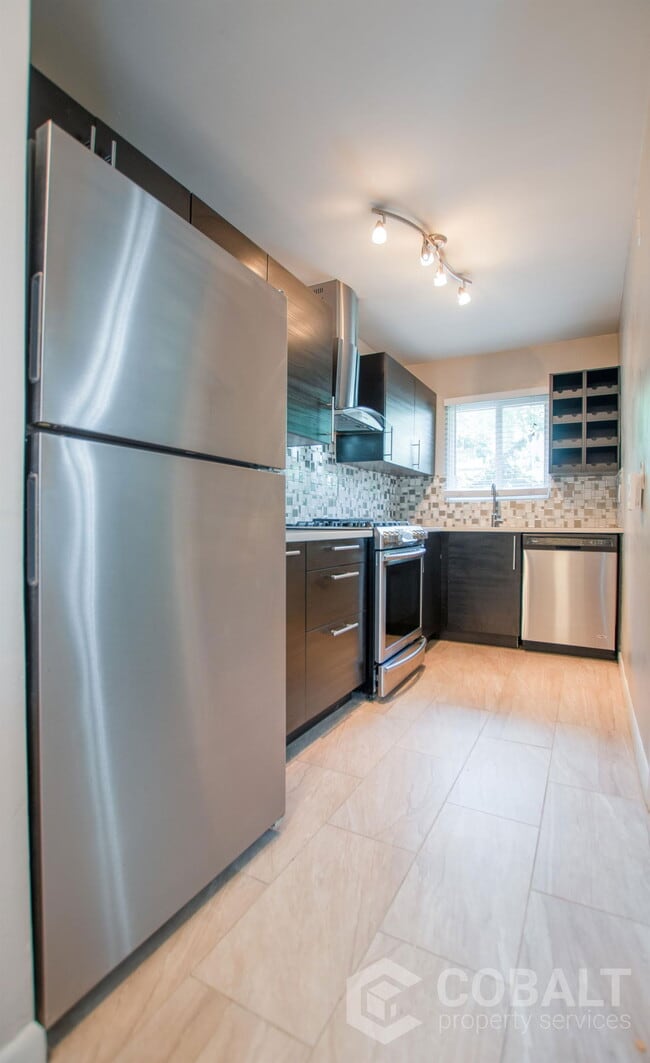 773 Greenwood Ave NE in Atlanta, GA - Foto de edificio - Building Photo