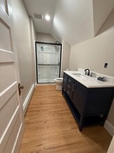 44 Nesbit Avenue, Unit 3rd Floor in West Hartford, CT - Foto de edificio - Building Photo