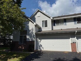 14378 Raymond Ln in Eden Prairie, MN - Building Photo