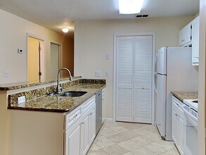 5980 Westgate Dr in Orlando, FL - Building Photo - Building Photo